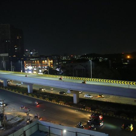 Skyview Suites Hyderabad Ngoại thất bức ảnh