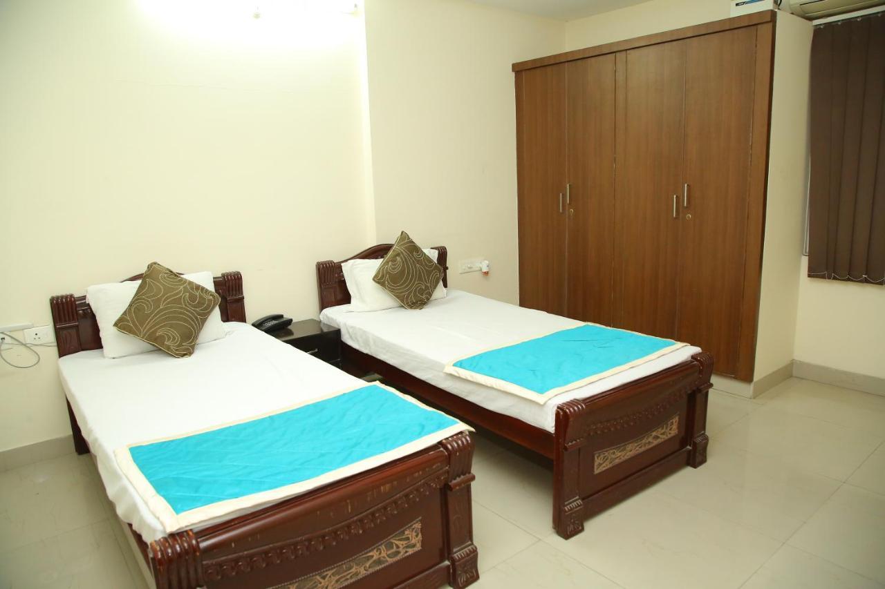 Skyview Suites Hyderabad Ngoại thất bức ảnh