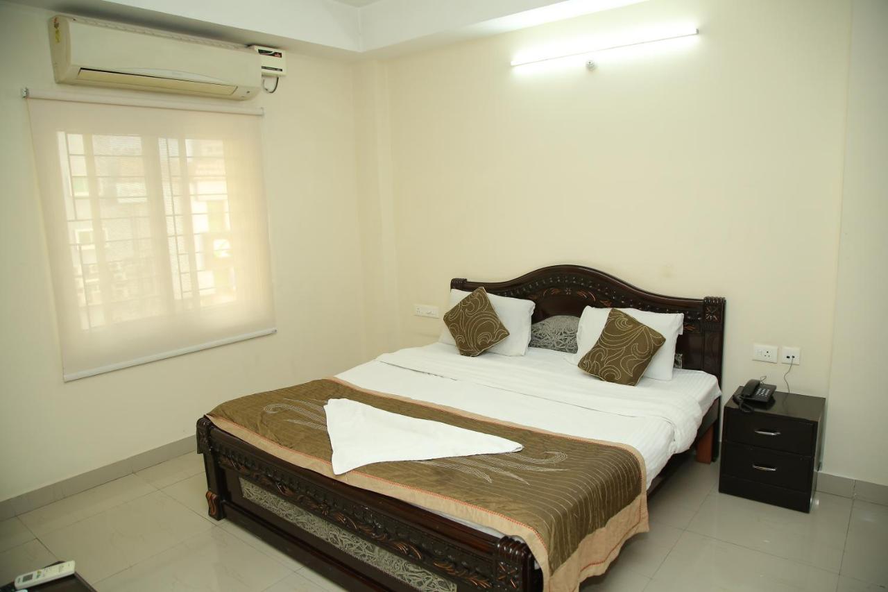 Skyview Suites Hyderabad Ngoại thất bức ảnh
